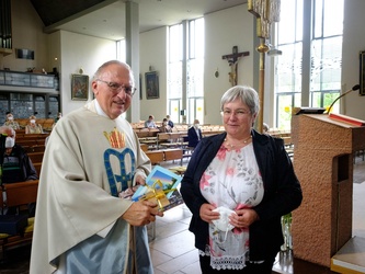 Lucia Lang-Rachor überbringt die Grüße der Hauptabteilung